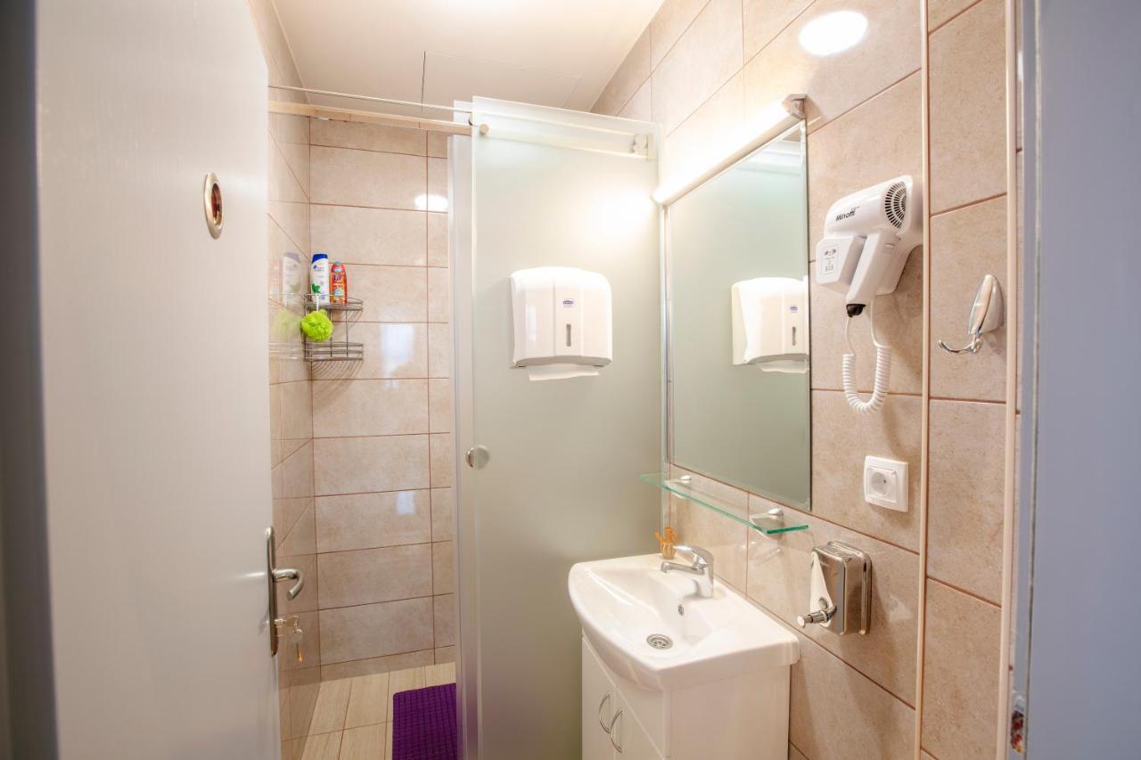 Hostel Amd Belgrade Extérieur photo