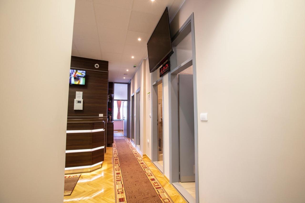 Hostel Amd Belgrade Extérieur photo